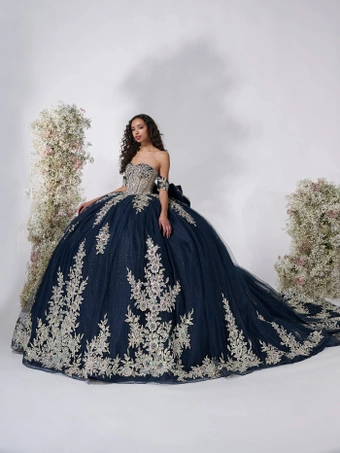 Quince Style #26119 $1 frontface vertical thumbnail