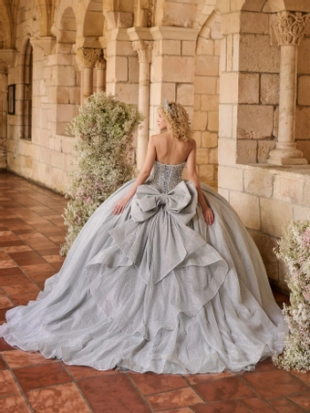 Quince Style #26124 $4 backface vertical thumbnail