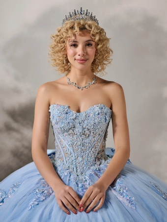 Quince Style #26125 $9 frontface vertical cropped thumbnail