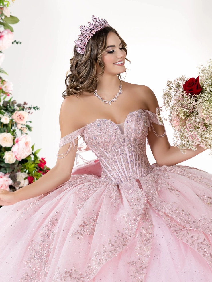 Quince Style #26131 #6 frontface vertical cropped picture