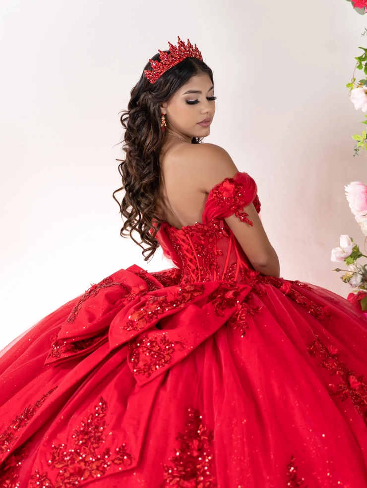 Quince Style #26137 #5 backface vertical cropped picture