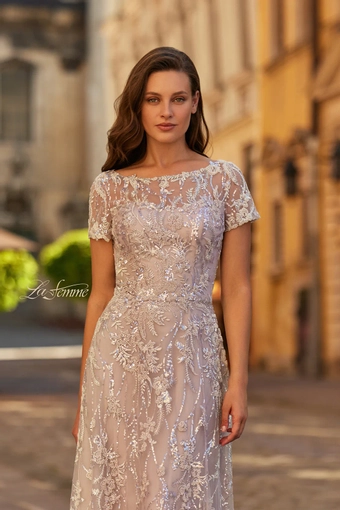 La Femme Style #31838 #2 frontface vertical cropped thumbnail