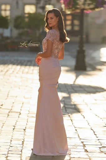 La Femme 32737 #1 default backface vertical thumbnail