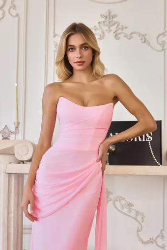 Amoris T726 #17 frontface vertical cropped thumbnail