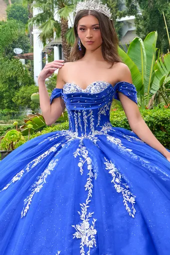 GLS by Gloria GL3631 #1 vertical thumbnail