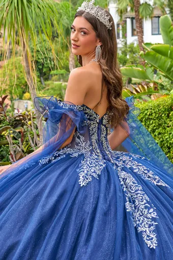 Elizabeth K Style #GL3752 #3 backface vertical cropped thumbnail