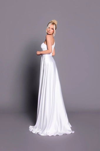 Nicoletta Style #NBM2023 $5 backface vertical thumbnail