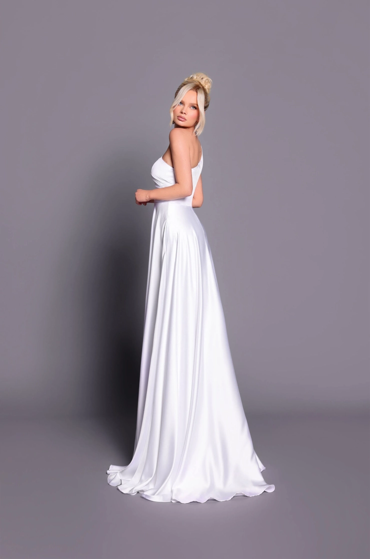 Nicoletta Style #NBM2023 #5 backface vertical picture