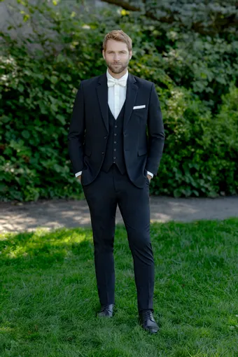 Larr Brio Style #Dawson Suit Black #5 frontface vertical thumbnail