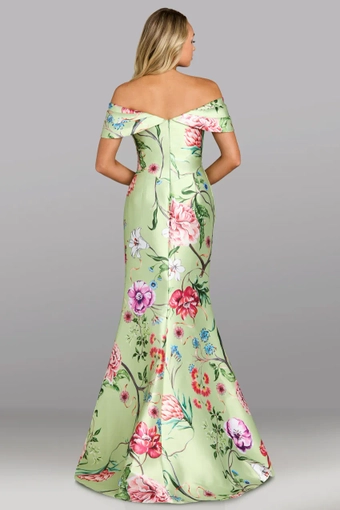 Feriani Couture Style #18627 $1 default backface vertical thumbnail