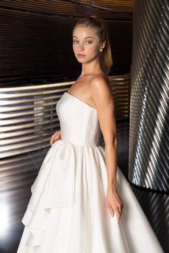 Monte Durham for Elissar Bridal Isabelle #6 vertical cropped thumbnail