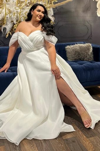 Michelle Bridal MB2506 #1 frontface vertical thumbnail