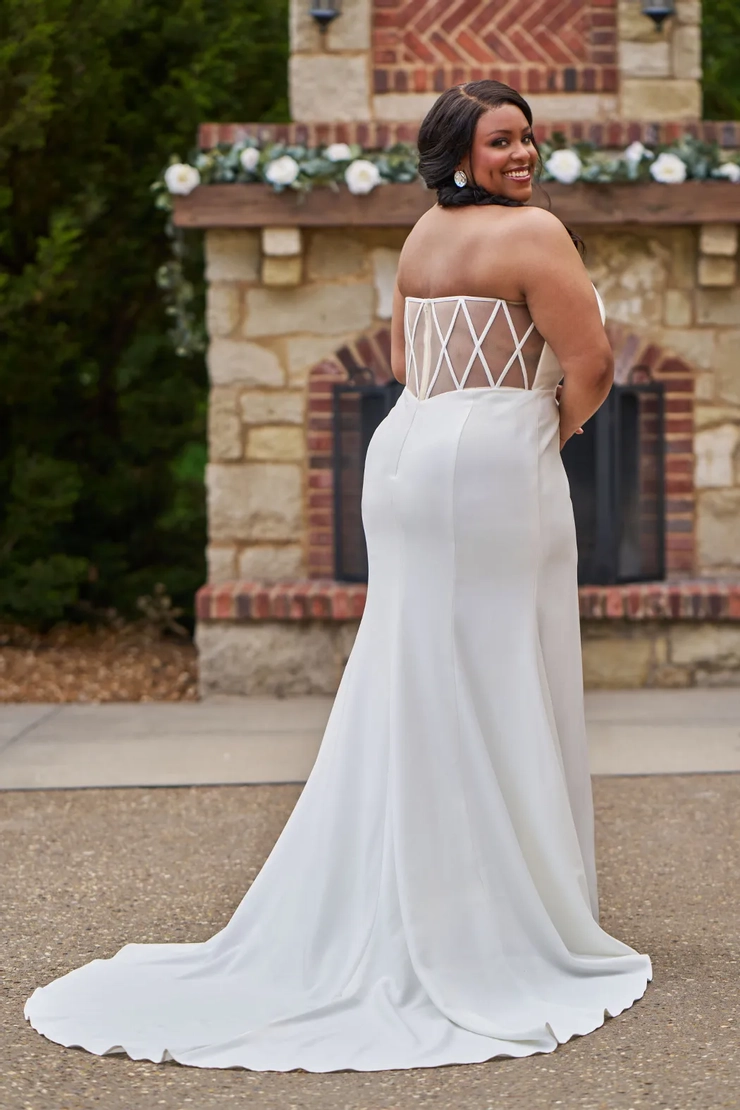 Michelle Bridal Style #MB2522 Backface Thumbnail Image