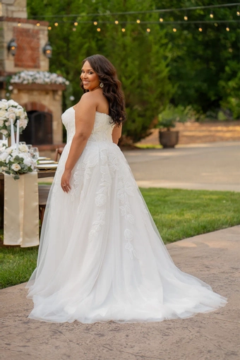 Michelle Bridal MB2605 #4 backface vertical thumbnail