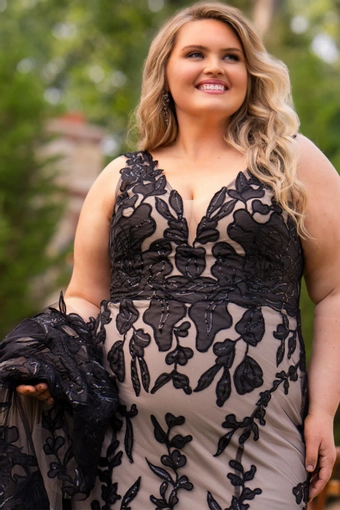 Michelle Bridal MB2606 #4 frontface vertical cropped thumbnail