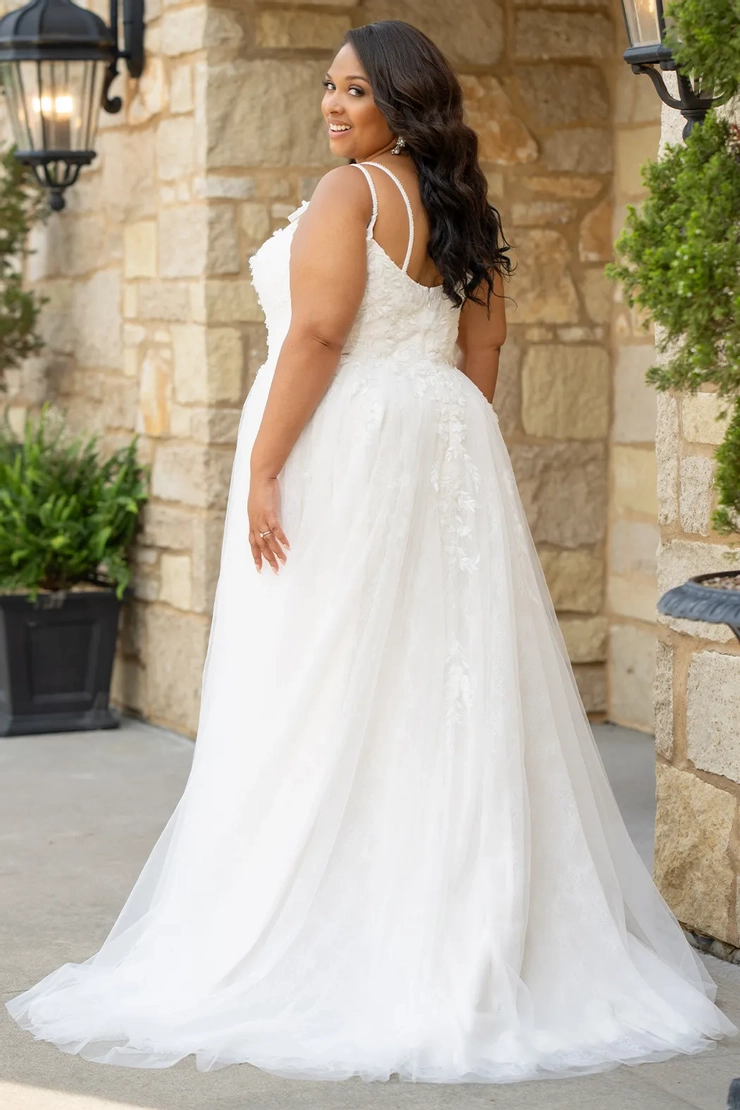 Michelle Bridal Style #MB2613 Backface Thumbnail Image