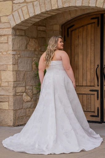 Michelle Bridal MB2619 #1 default backface vertical thumbnail