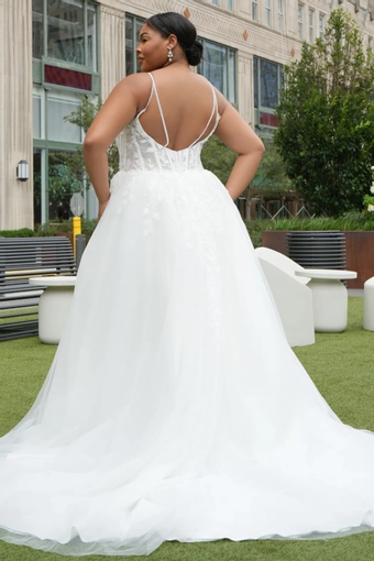 Michelle Bridal MB2620 #3 backface vertical thumbnail