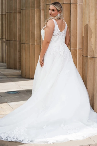 Michelle Bridal MB2622 #4 backface vertical thumbnail