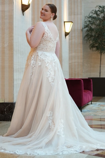 Michelle Bridal MB2624 #3 backface vertical thumbnail