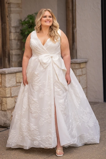 Michelle Bridal MB2625 #2 frontface vertical thumbnail