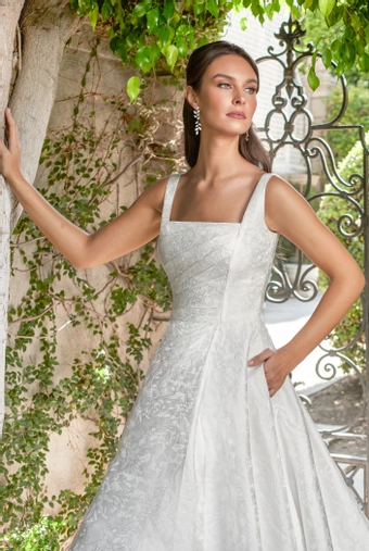 Jasmine Style #T282012 #3 frontface vertical cropped thumbnail