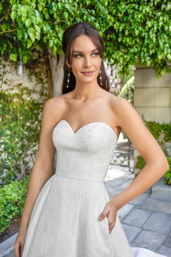 Jasmine Style #T282013 #2 frontface vertical cropped thumbnail