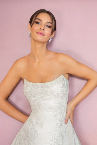 Jasmine Style #T282027 #3 frontface vertical cropped thumbnail