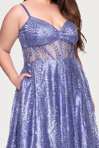 Blondie Nites Style #4534BNW #4 frontface vertical cropped thumbnail