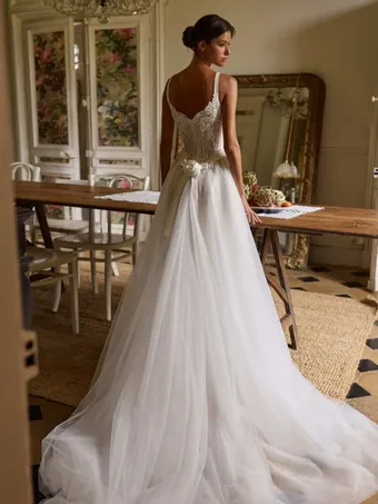 Milla Nova Dawnelle #1 default backface vertical thumbnail