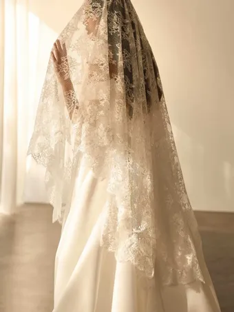 Milla Nova Grace #2 backface vertical cropped thumbnail