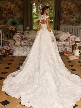 Milla Nova Zeira #2 default backface vertical thumbnail