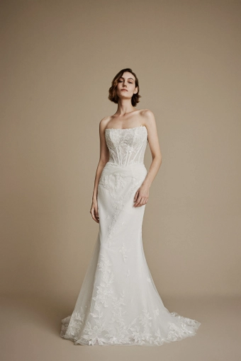 La Premiere Calliope #3 frontface vertical thumbnail