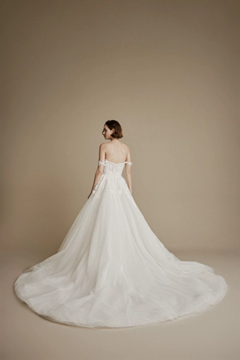 La Premiere Callie #3 default backface vertical thumbnail