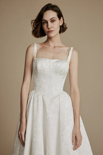 La Premiere Cosima #3 frontface vertical cropped thumbnail