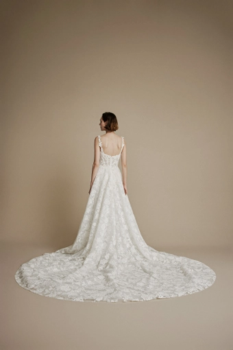 La Premiere Clover #3 backface vertical thumbnail