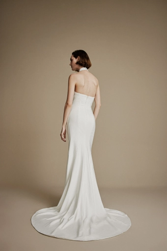 La Premiere Carly #1 backface vertical thumbnail