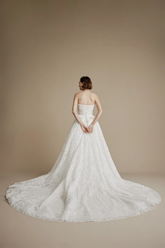 La Premiere Cassidy #6 default backface vertical thumbnail