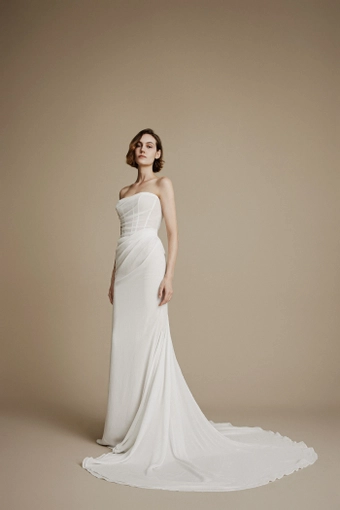 La Premiere Calista #1 frontface vertical thumbnail