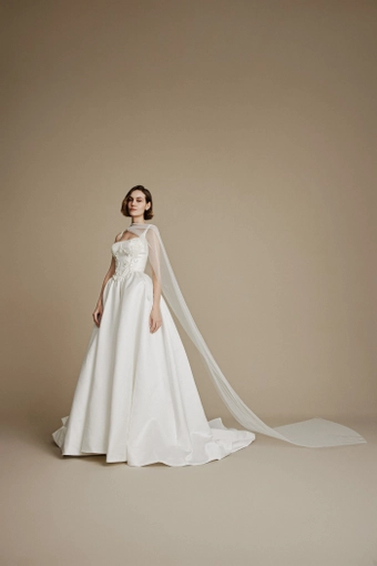 La Premiere Calluna #1 frontface vertical thumbnail