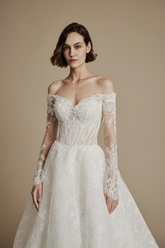 La Premiere Cerise #3 frontface vertical cropped thumbnail