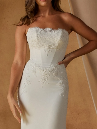 Madi Lane Natine #5 frontface vertical cropped thumbnail