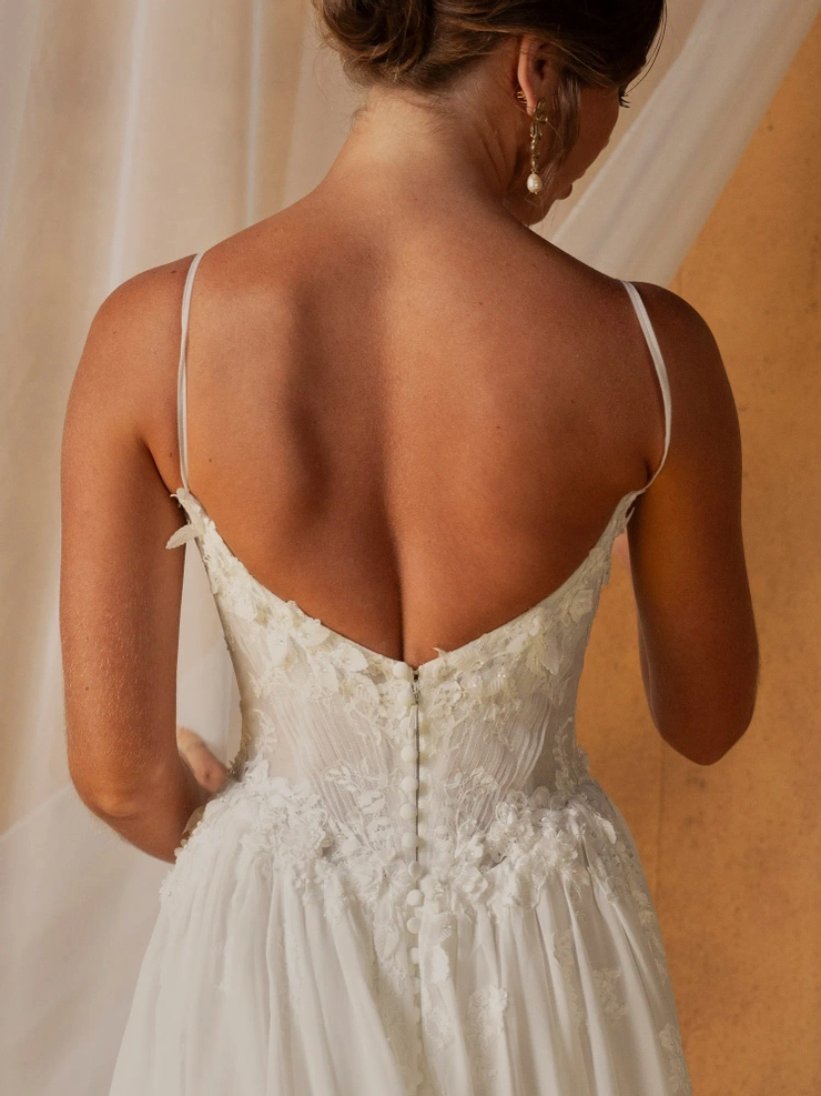 Madi Lane ML26333 #4 backface vertical cropped picture