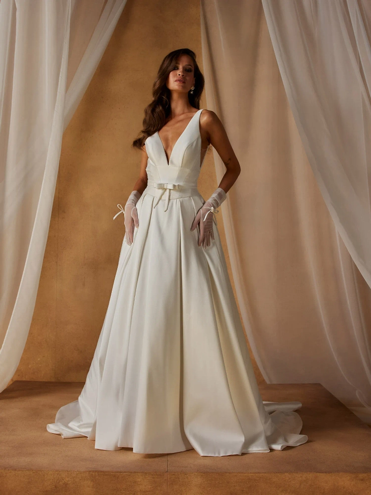 Madi Lane ML26410 #1 frontface vertical picture