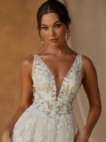 Madi Lane Neely #3 frontface vertical cropped thumbnail