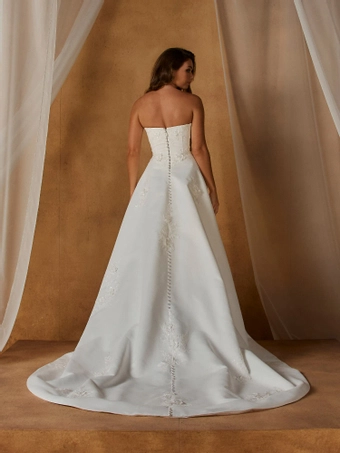 Madi Lane Nesta #3 default backface vertical thumbnail