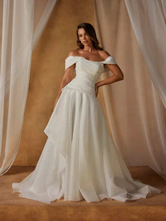 Madi Lane Nettle #5 frontface vertical thumbnail