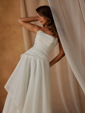 Madi Lane Nettle #7 frontface vertical cropped thumbnail