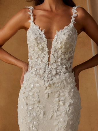 Madi Lane Niall #5 frontface vertical cropped thumbnail