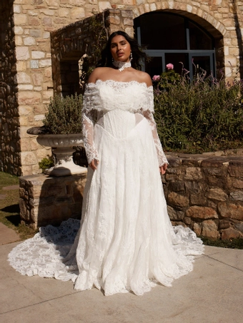 Madi Lane Nivaya #5 frontface vertical thumbnail